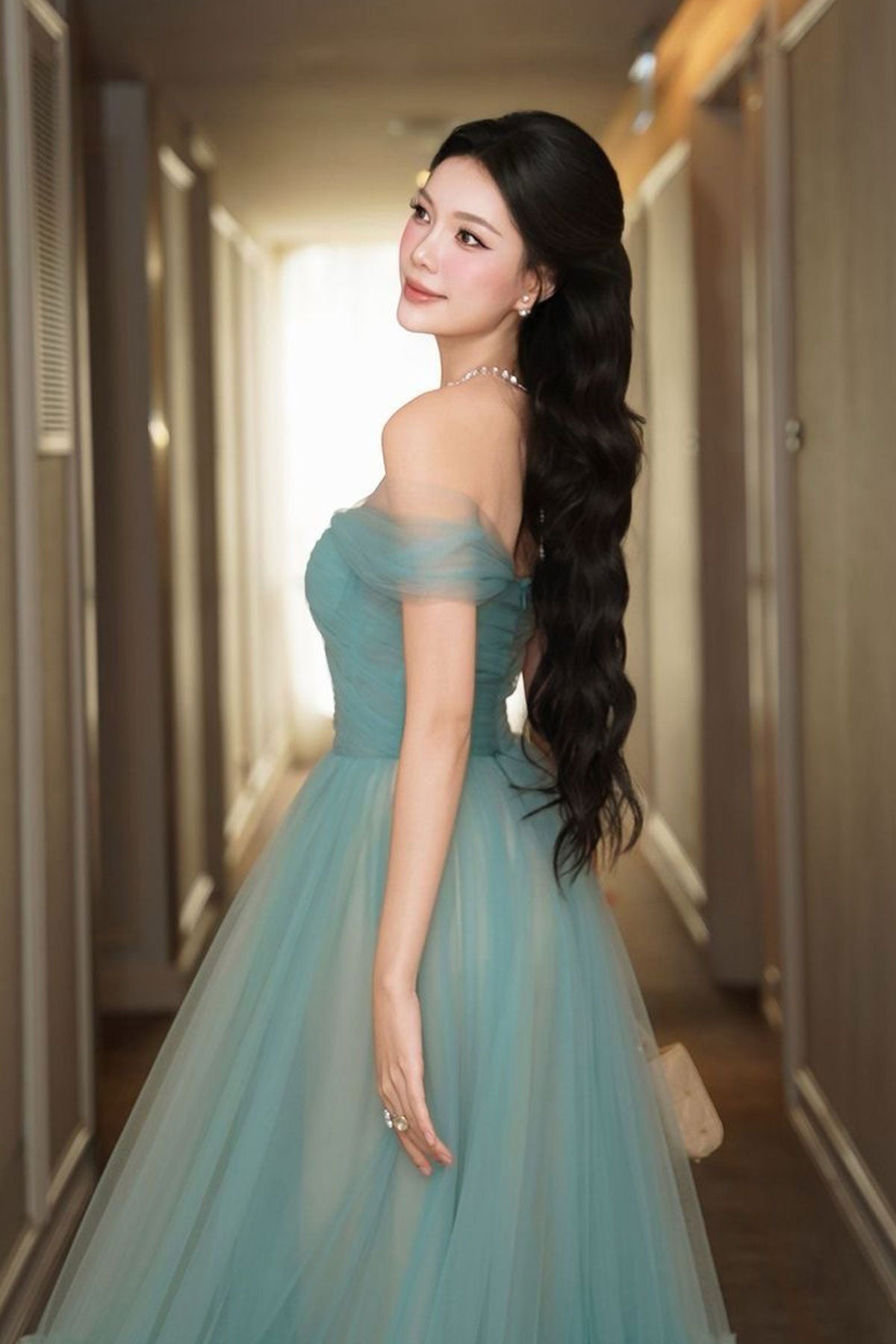 VD Emma Tulle Midi Gown