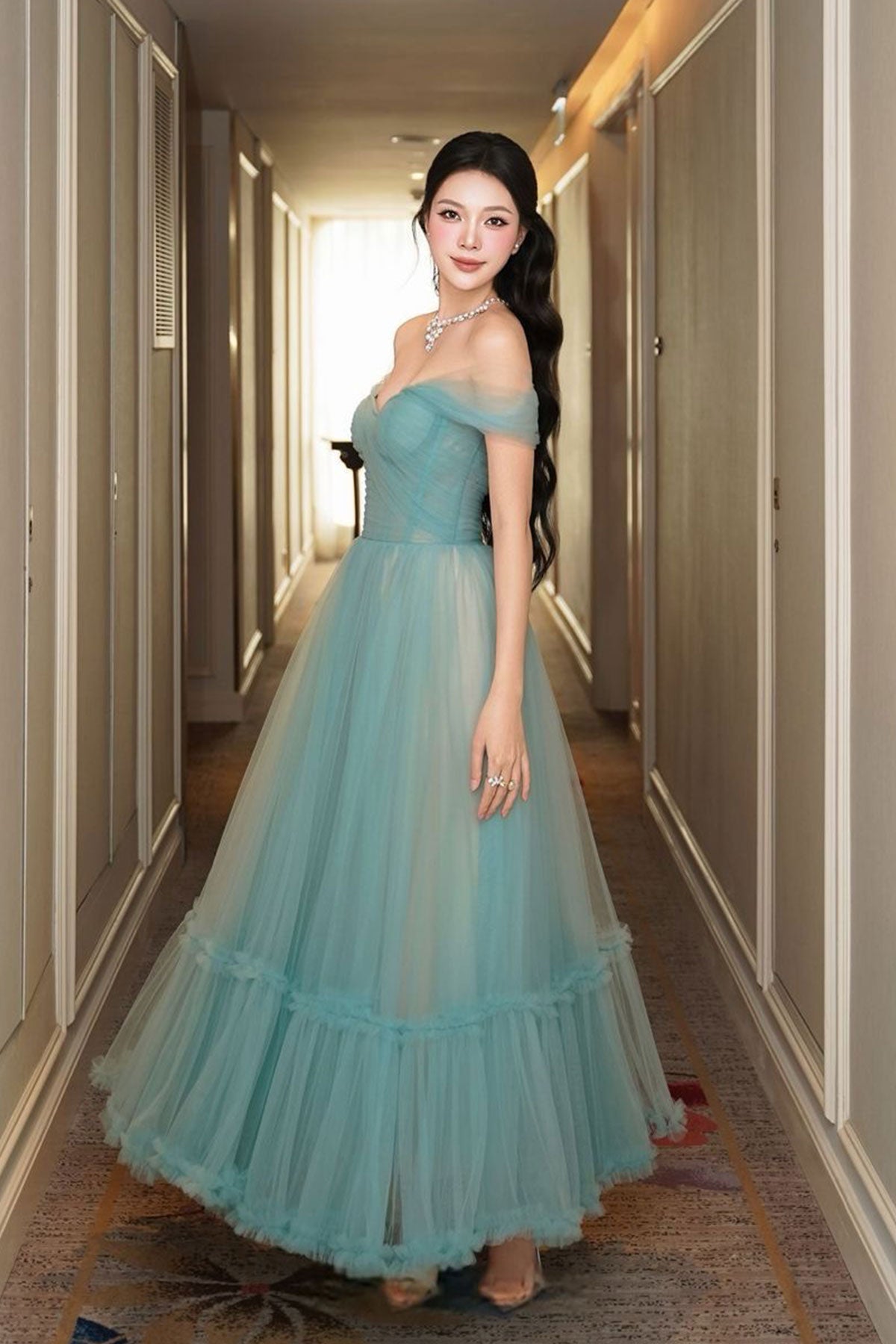 VD Emma Tulle Midi Gown