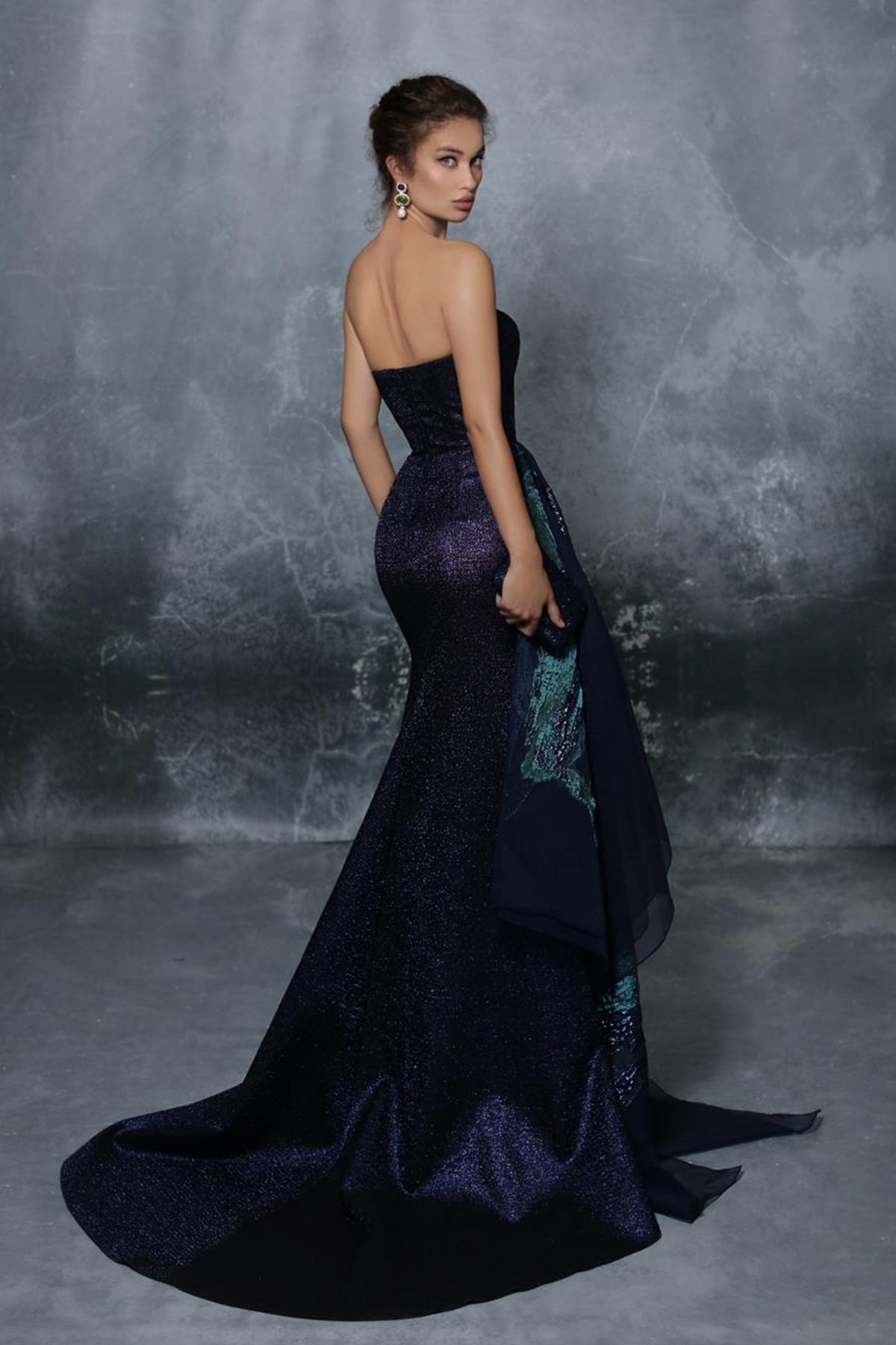 TE Feris Gown