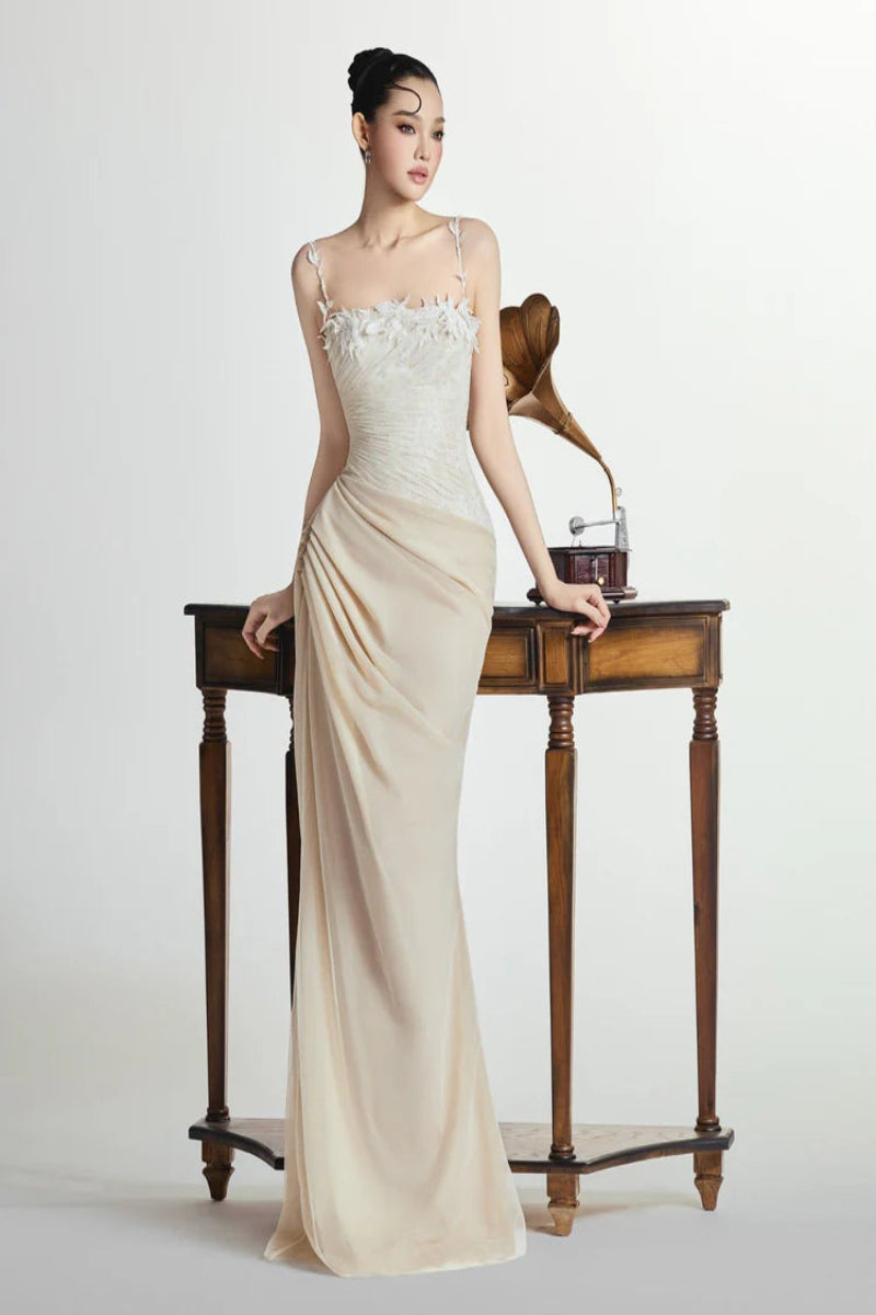 VD Cynthia Lacey Gown