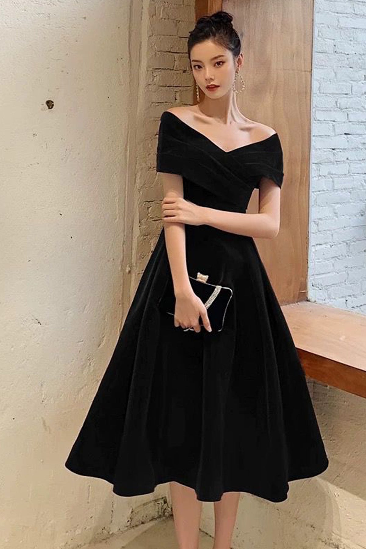 GH Megan Velvet Black Maxi