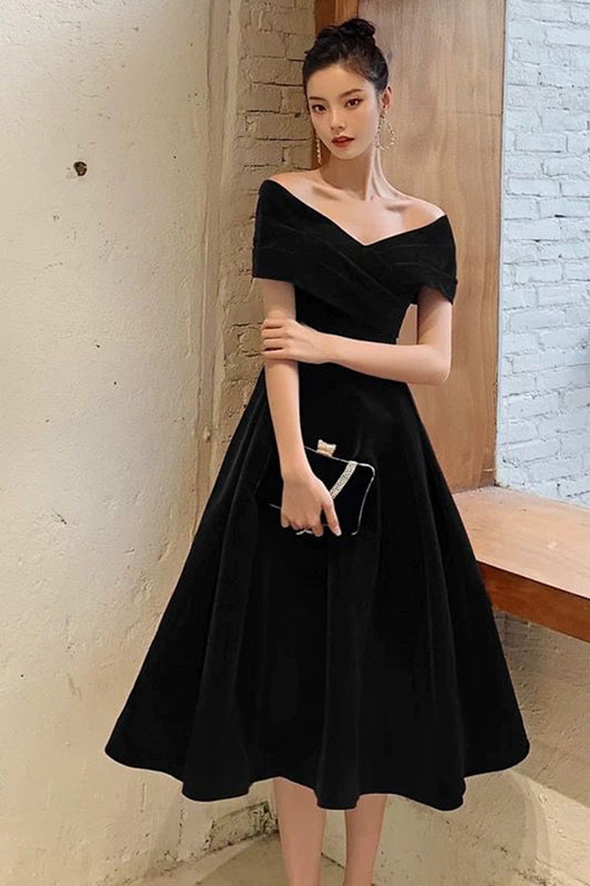 GH Megan Velvet Black Maxi