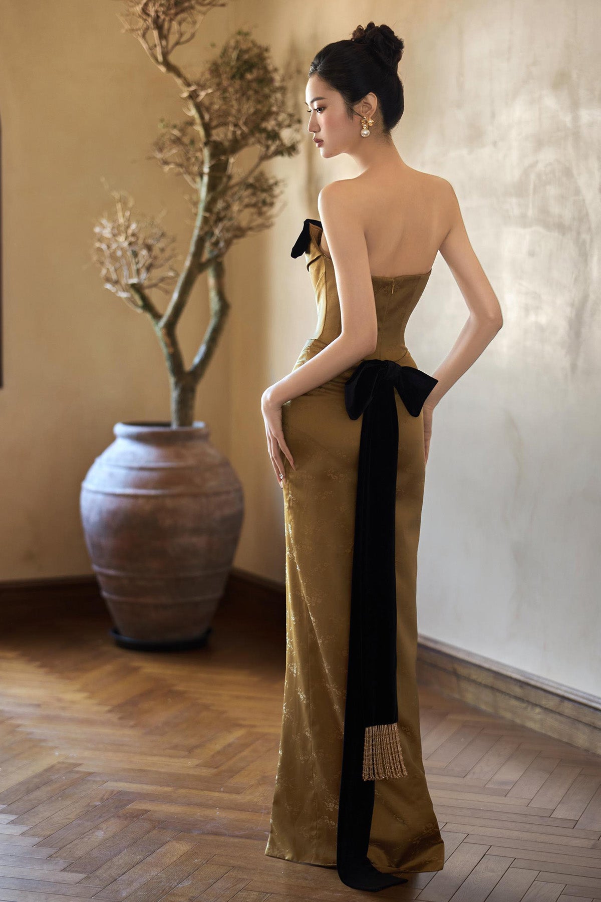 LX Retro Gold Gown