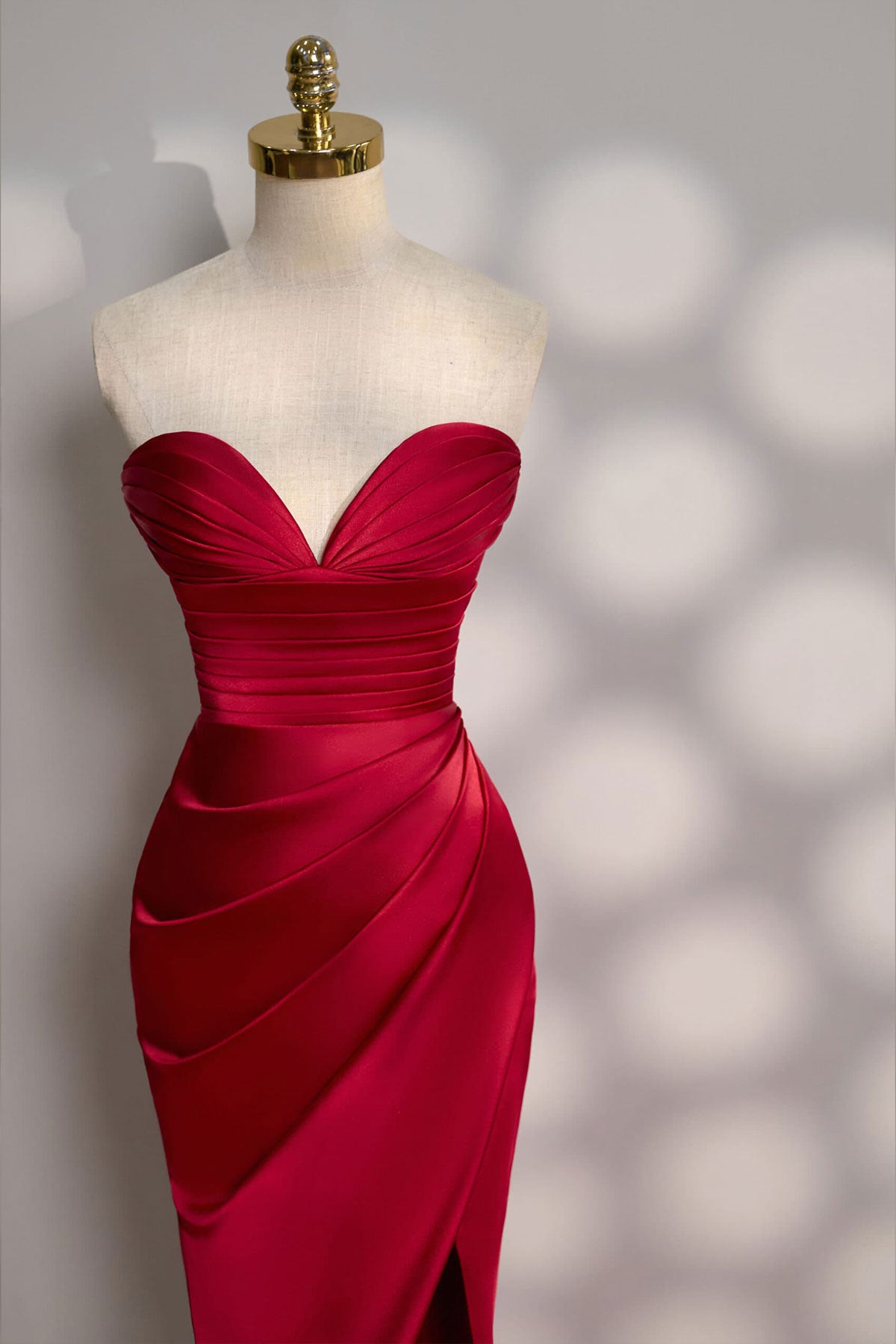 VD Chloe Sweetheart Red Satin Gown