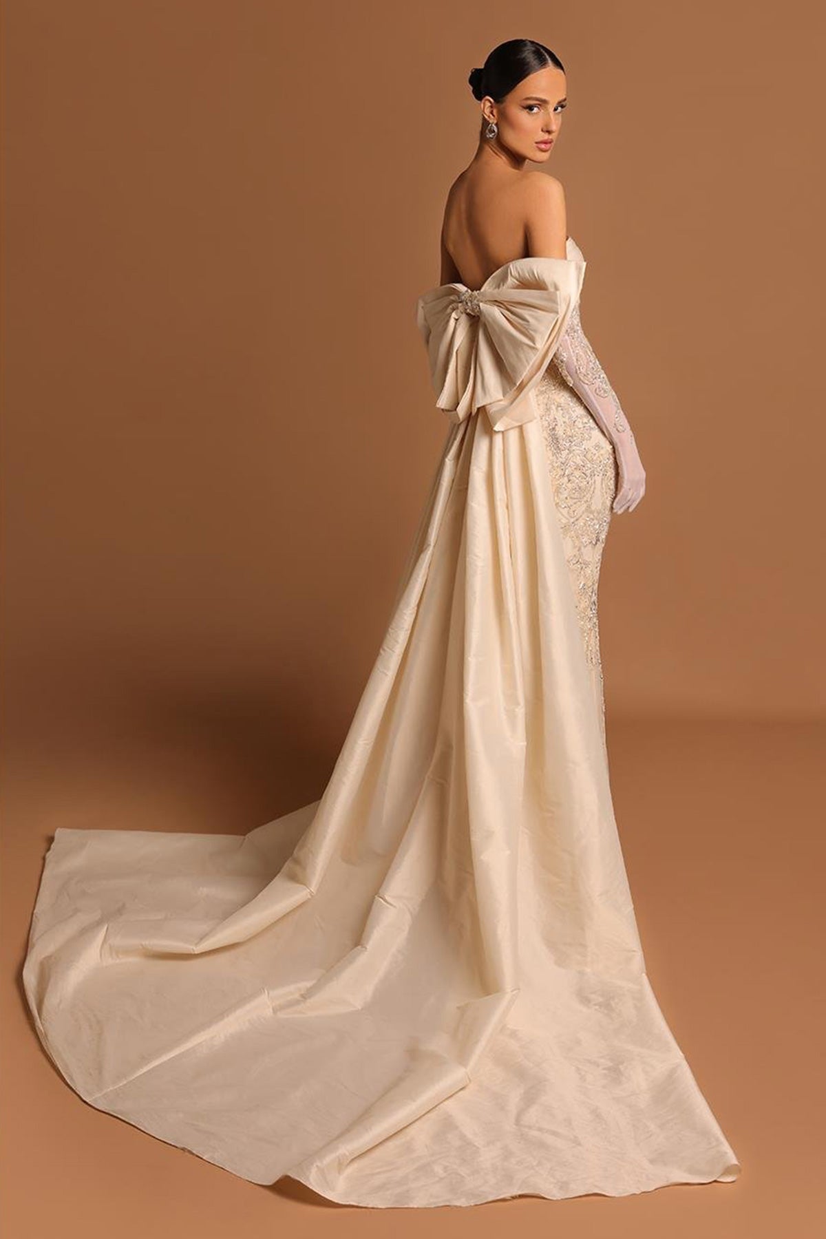 TE Elisa Mermaid Gown with Gloves